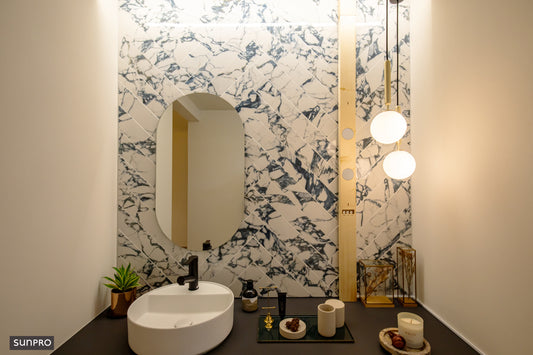 2×4SPEAKER 壁掛けBluetoothスピーカー| ホームシアター/プロジェクターに最適 | 映像とシンクロする縦型デザイン (ショートサイズ)